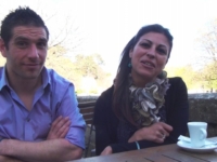 Sibylle, maman cougar de Narbonne, cherche activement des ptts jeunes pour l’enculer ! (vidéo exclusive)