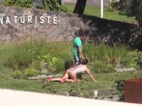 Karène, 18 ans, assistante vétérinaire venue passer un week-end avec des copines au Cap d’Adge ! (vidéo exclusive)