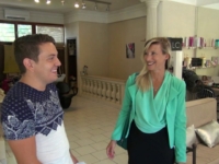 Christelle, 38 ans, de Lyon, enculée dans son salon de coiffure ! (vidéo exclusive)