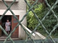 Martine, cinquantenaire divorcée, nous invite chez elle à Nantes ! (vidéo exclusive)