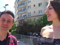 Visite de la biellorussie avec Sofia, belle étudiante en psycho ! (vidéo exclusive)