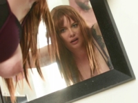 Marie-Kate, 25 ans la fleuriste d’Antibes, nous suce en pleine rue ! (vidéo exclusive)