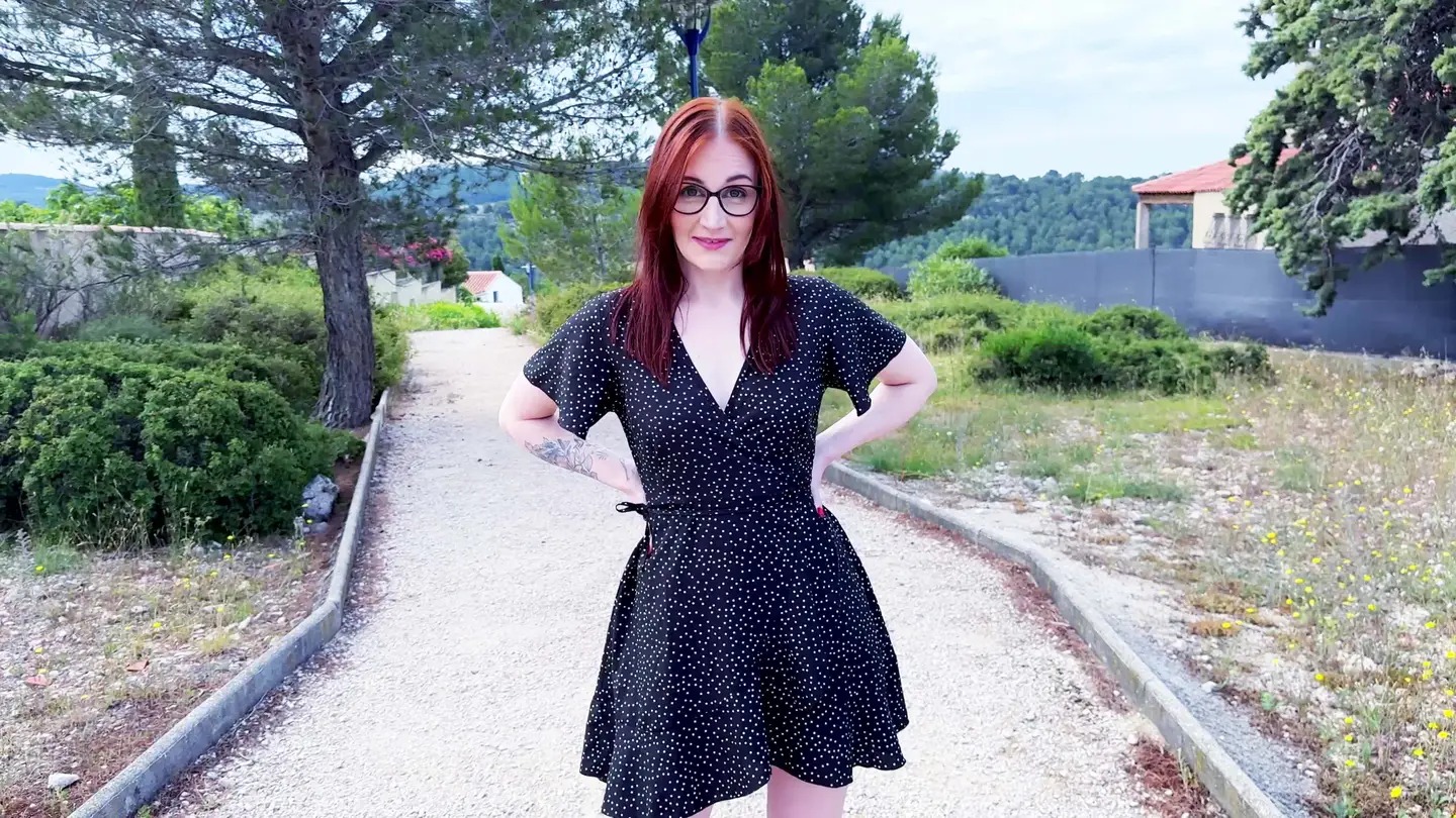 Lavyana, 29ans, est émoustillée par son nouveau défi anal ! | Porno  Reportages - Vidéos porno amateurs